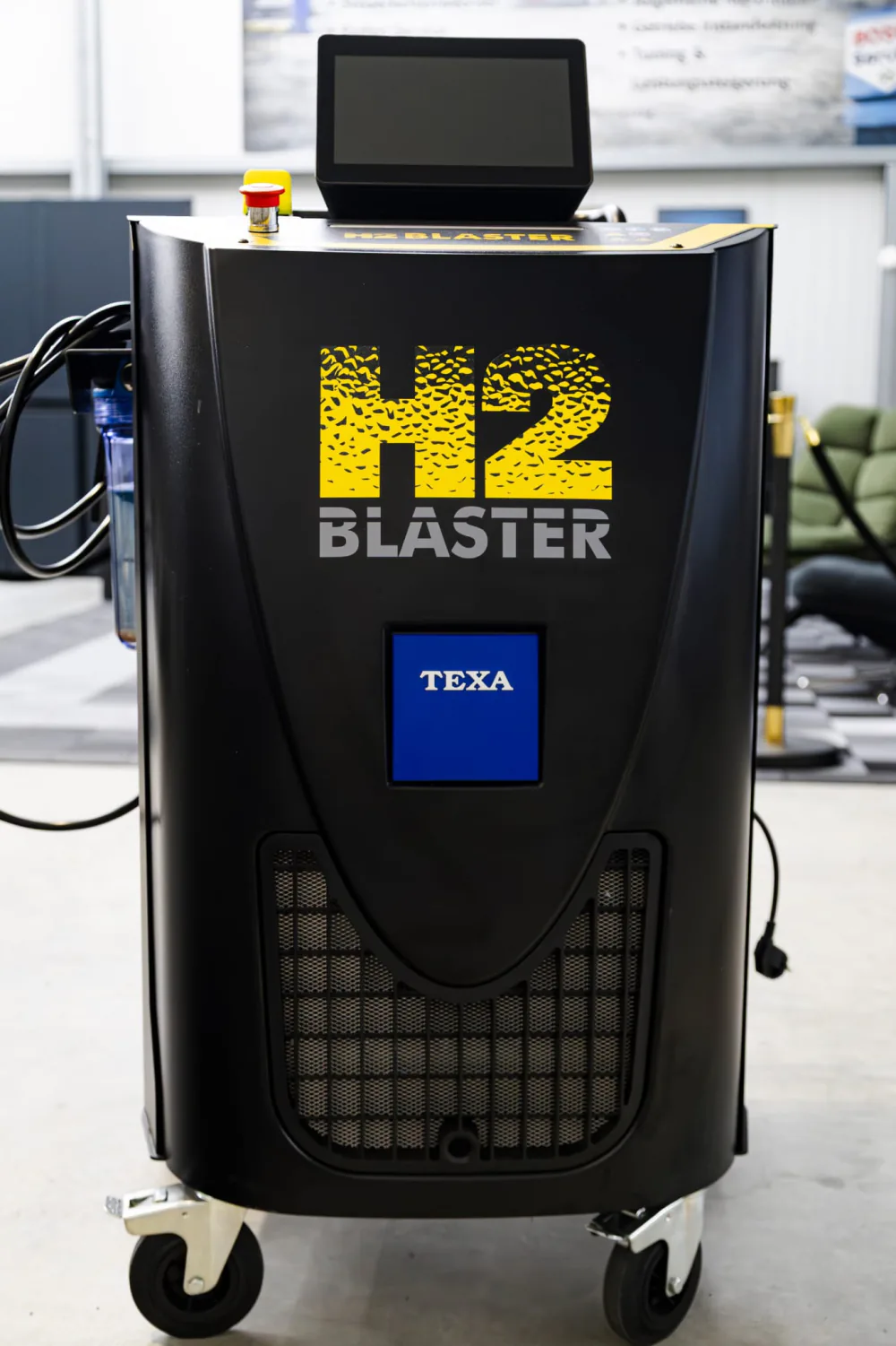 TEXA H2 Blaster zur Wasserstoffreinigung in der Werkstatt von NP Performance